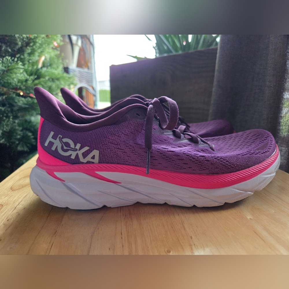 Hoka One Clifton 6